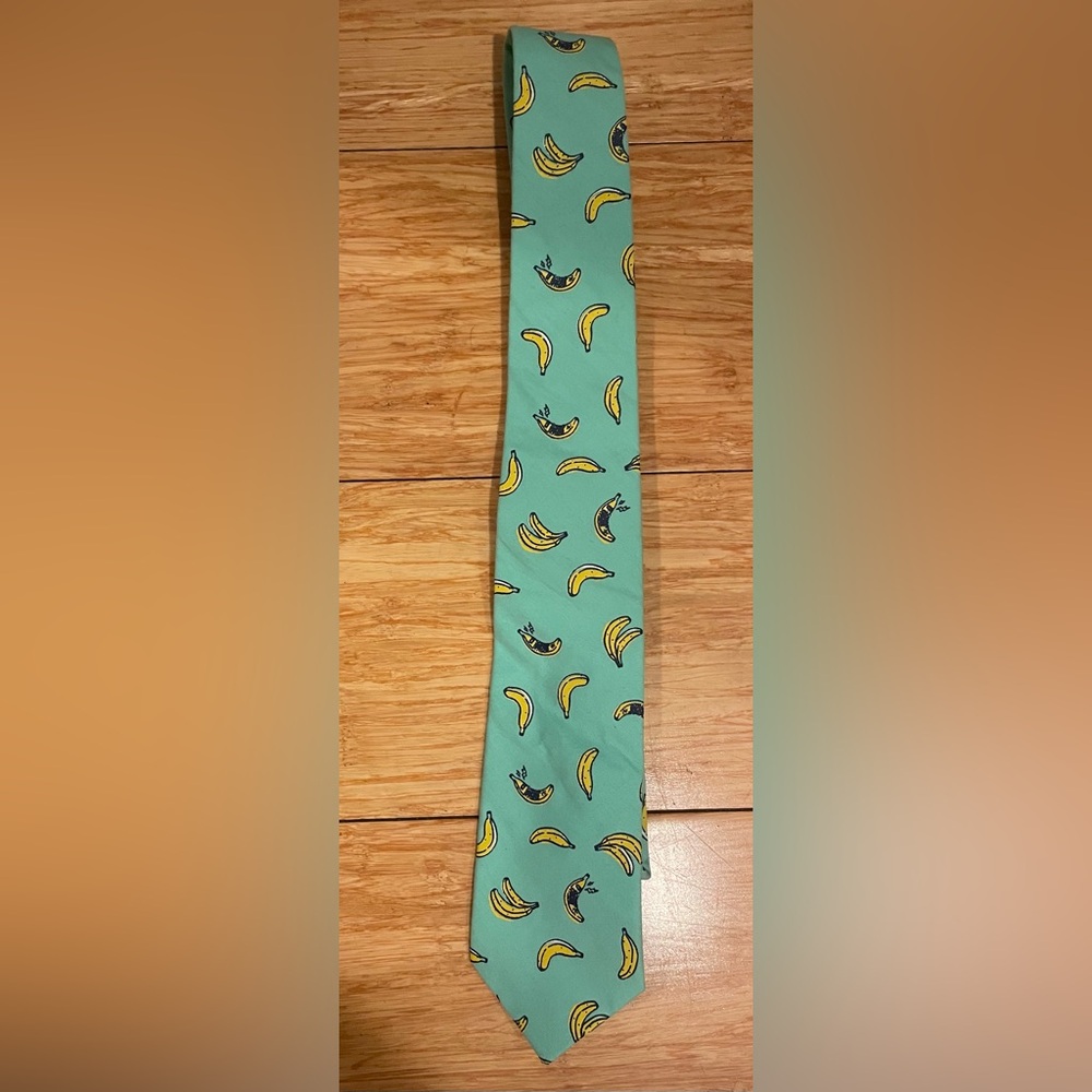 Cutest banana tie you have ever seen Old Navy aqua and yellow